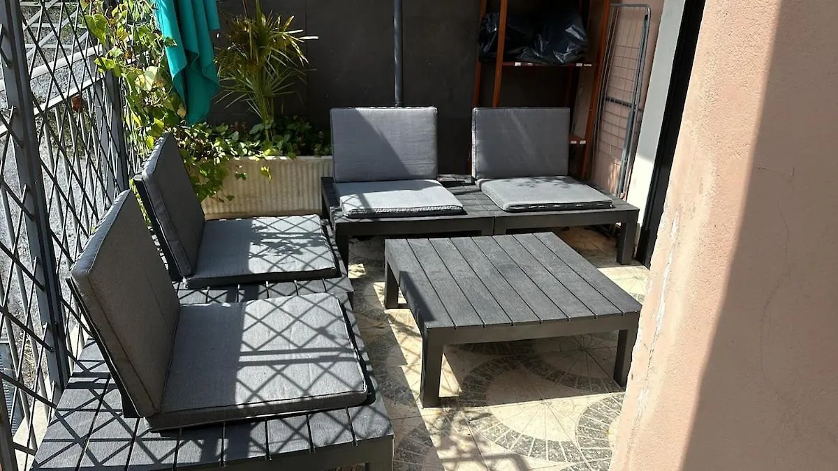 Vip Garden Jacuzzi Seaview In The Hearth Of Downtown Apartment La Spezia