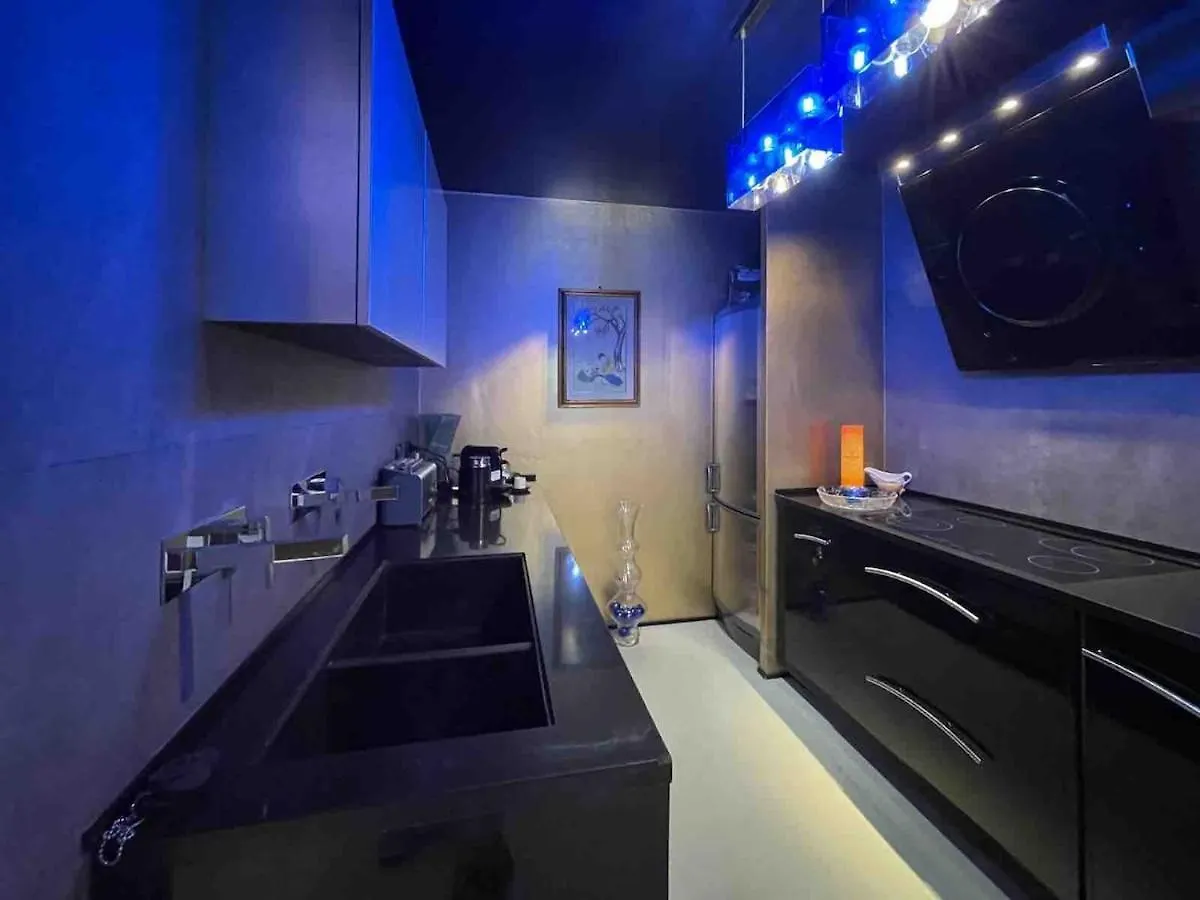 Vip Garden Jacuzzi Seaview In The Hearth Of Downtown Apartment La Spezia