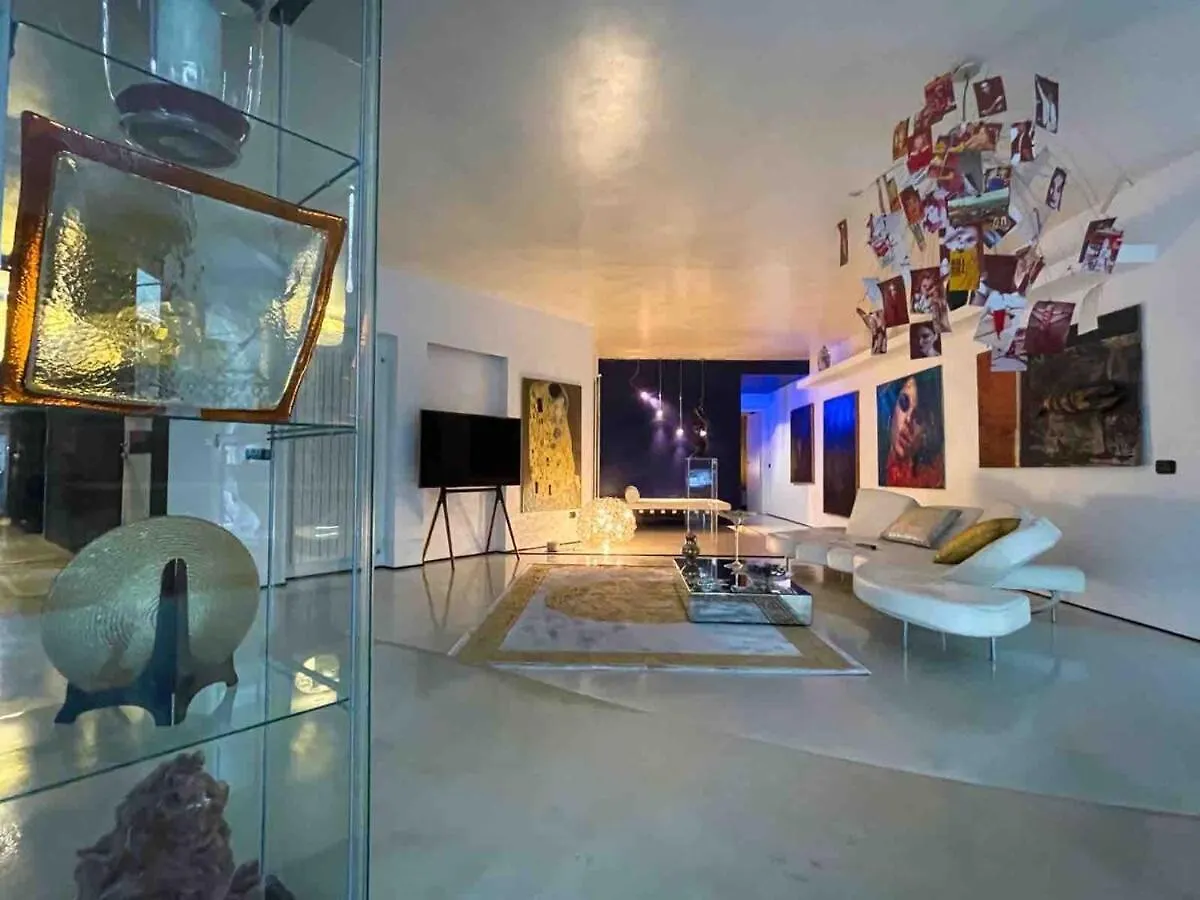 Vip Garden Jacuzzi Seaview In The Hearth Of Downtown Apartment La Spezia Italy