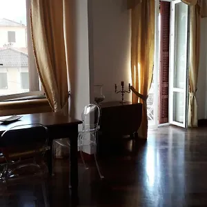  Apartment Florian